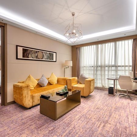 The Qube Xuzhou Otel Dış mekan fotoğraf